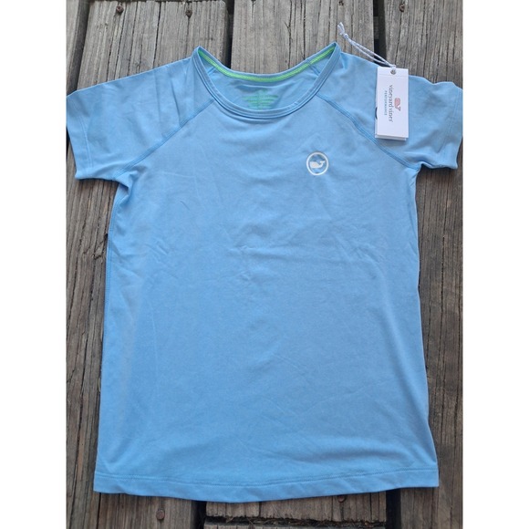 Vineyard Vines Other - Vineyard Vines Girls Blue Whale Logo Performance Tee Shirt Size Medium NWT J4